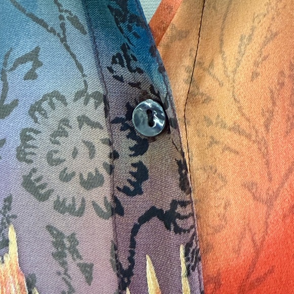 Chico's Multicolor Abstract Blouse size 16 (Chico’s size 3) - Picture 10 of 12